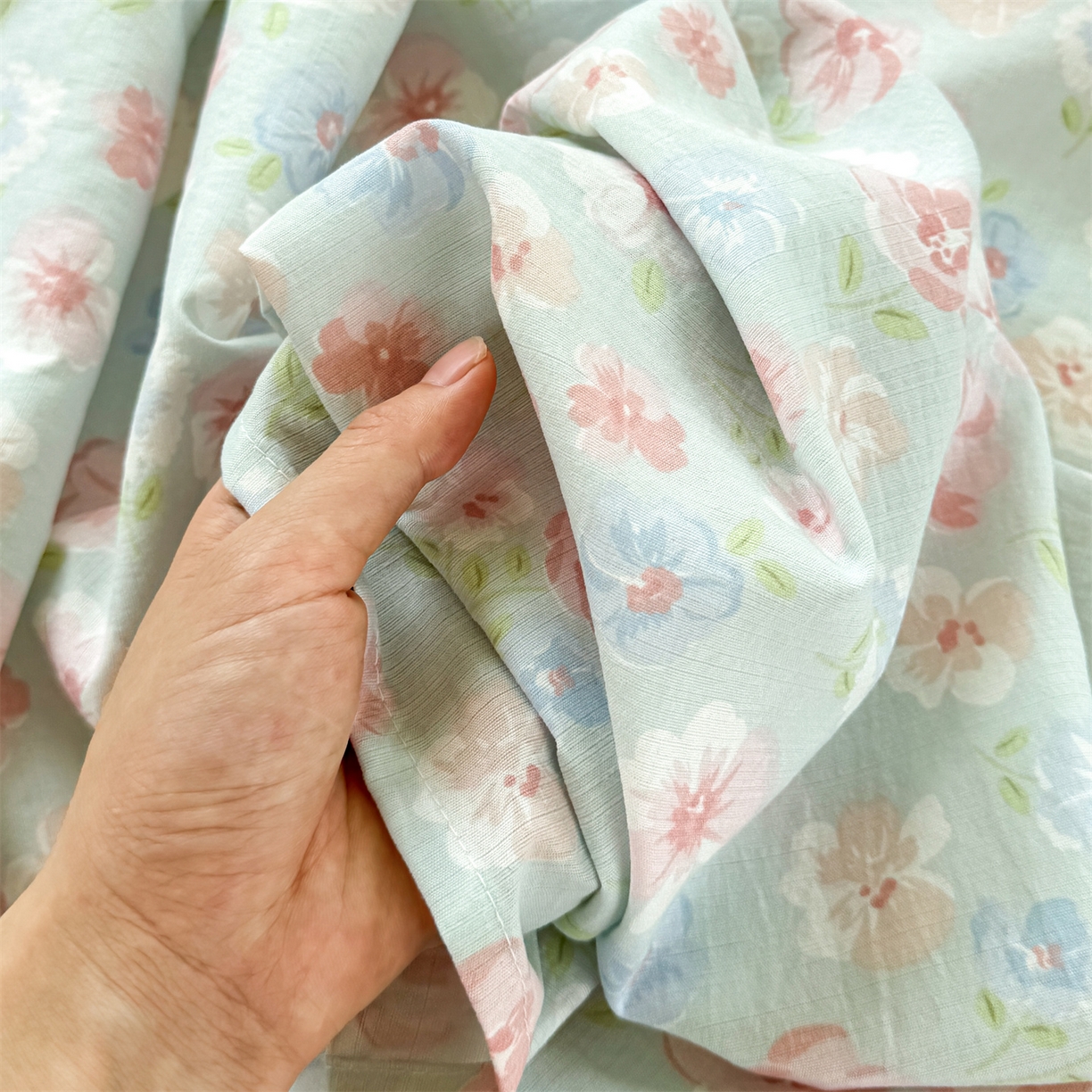 91家纺网 家纺一手货源 找家纺 多品家纺 2025新款超柔云感双层纱单床单 床单单件 花城兰