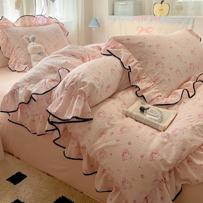 91家纺网 家纺一手货源 找家纺 繁花家居 2025新款学生季韩式云感针织棉大花边木耳边四件套 粉色美蒂