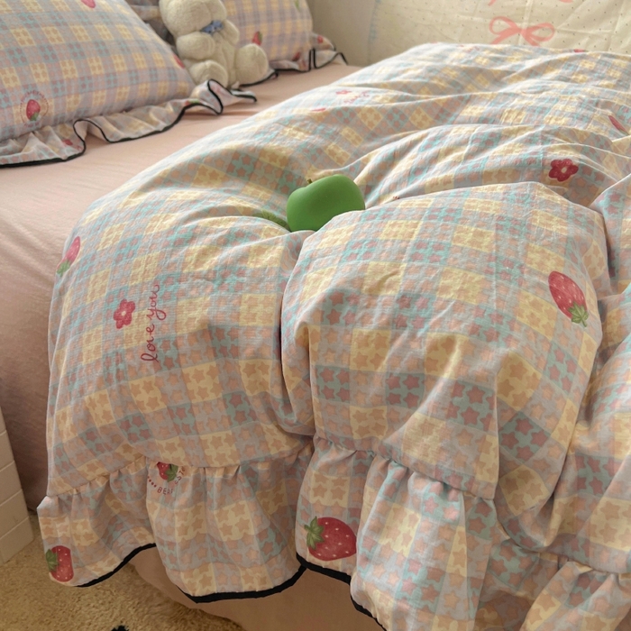 91家纺网 家纺一手货源 找家纺 繁花家居 2025新款学生季韩式云感针织棉大花边木耳边四件套 富山草莓