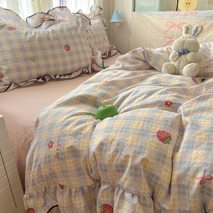 91家纺网 家纺一手货源 找家纺 繁花家居 2025新款学生季韩式云感针织棉大花边木耳边四件套 富山草莓