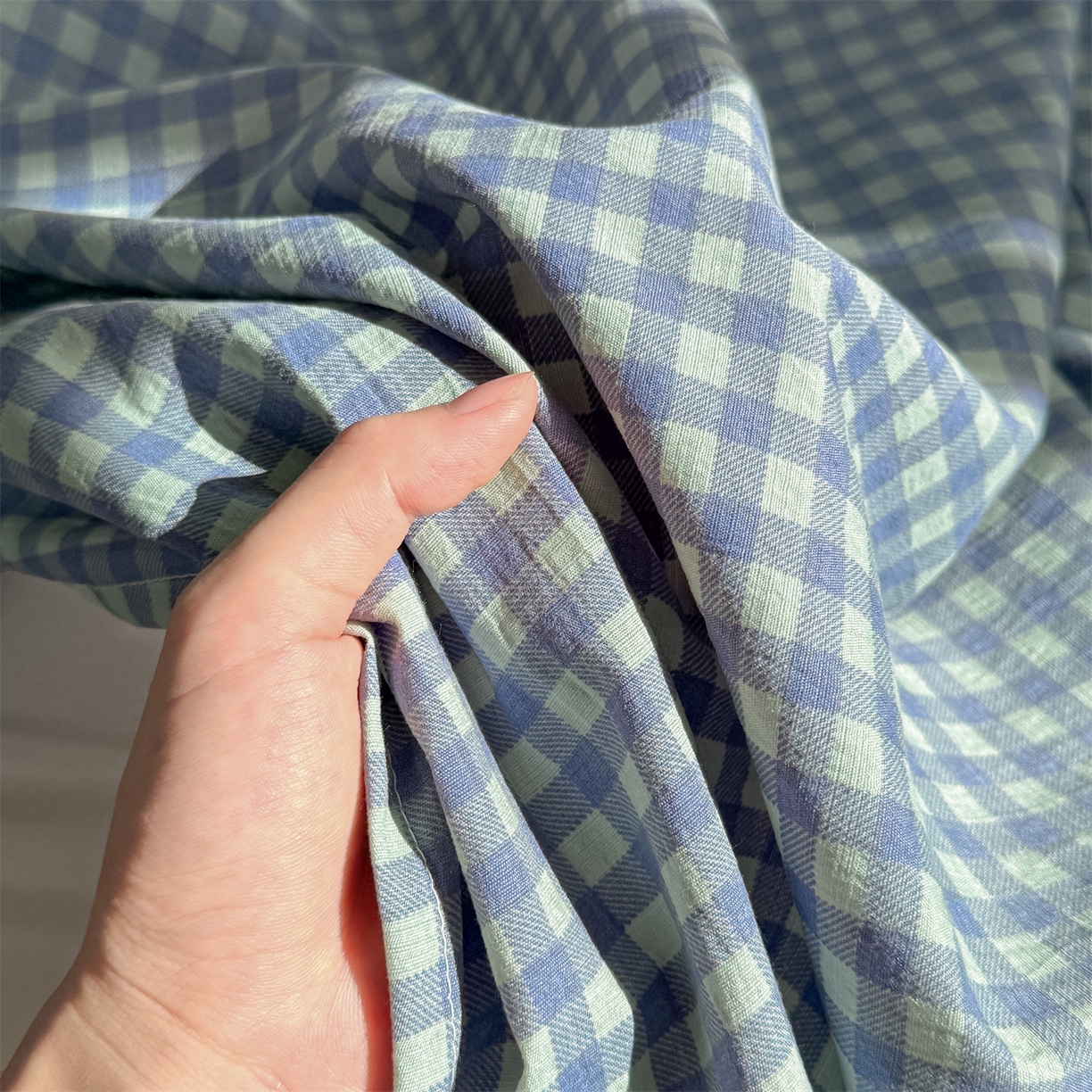 91家纺网 家纺一手货源 找家纺 多品家纺 2025新款超柔云感双层纱单床单 床单单件 绿格