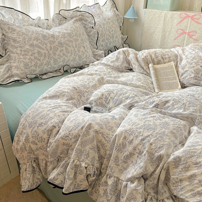 91家纺网 家纺一手货源 找家纺 繁花家居 2025新款学生季韩式云感针织棉大花边木耳边四件套 花枝蝶影