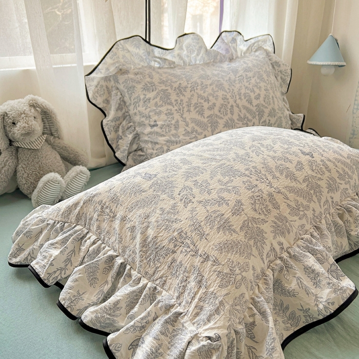 91家纺网 家纺一手货源 找家纺 繁花家居 2025新款学生季韩式云感针织棉大花边木耳边四件套 花枝蝶影