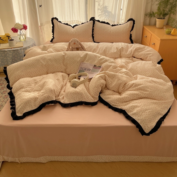 91家纺网 家纺一手货源 找家纺 繁花家居 2025新款学生季韩式云感针织棉大花边木耳边四件套 加州甜心