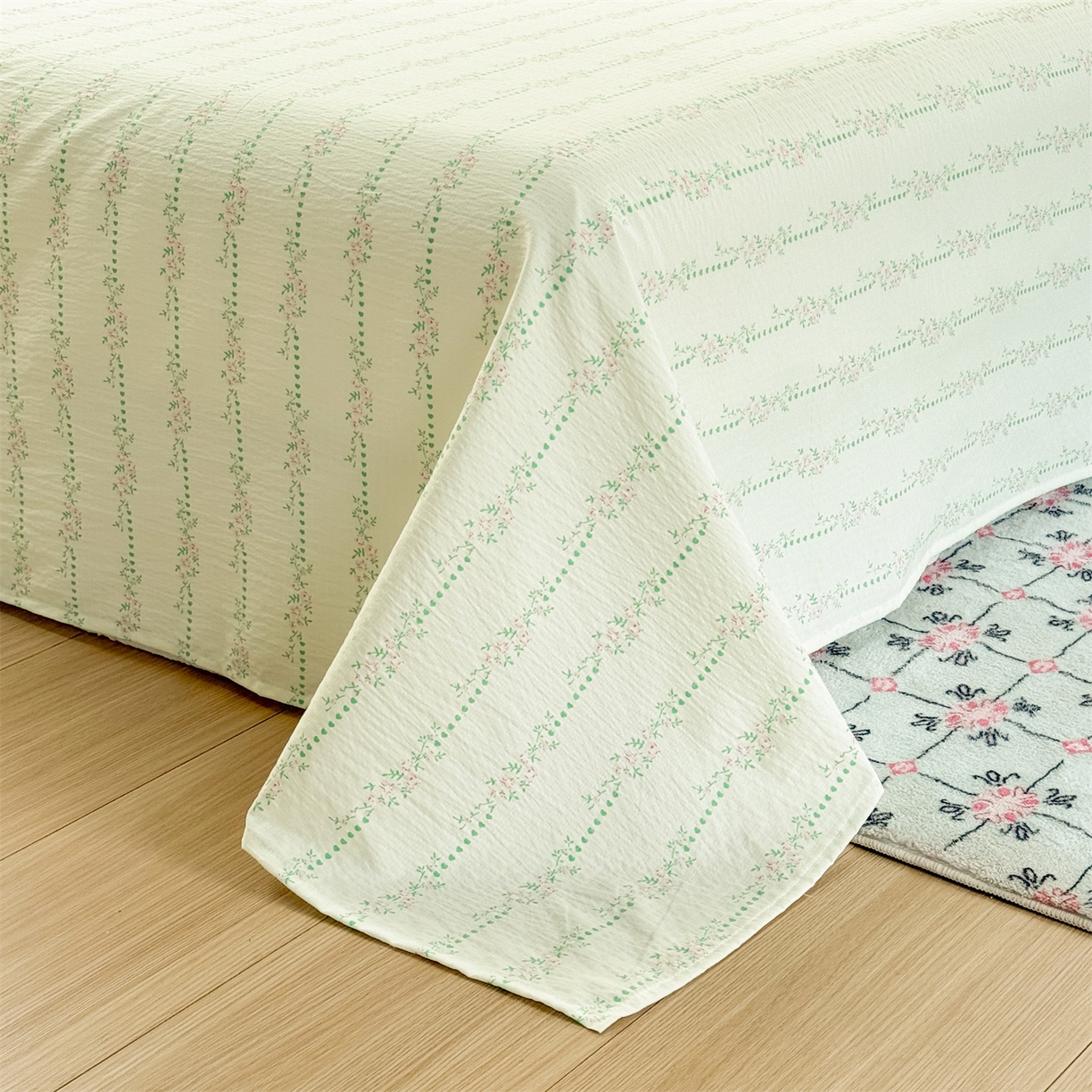 91家纺网 家纺一手货源 找家纺 多品家纺 2025新款超柔云感双层纱单床单 床单单件 绿藤