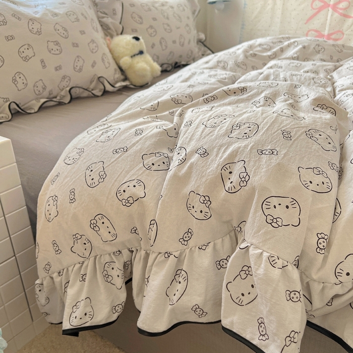 91家纺网 家纺一手货源 找家纺 繁花家居 2025新款学生季韩式云感针织棉大花边木耳边四件套 简笔猫咪