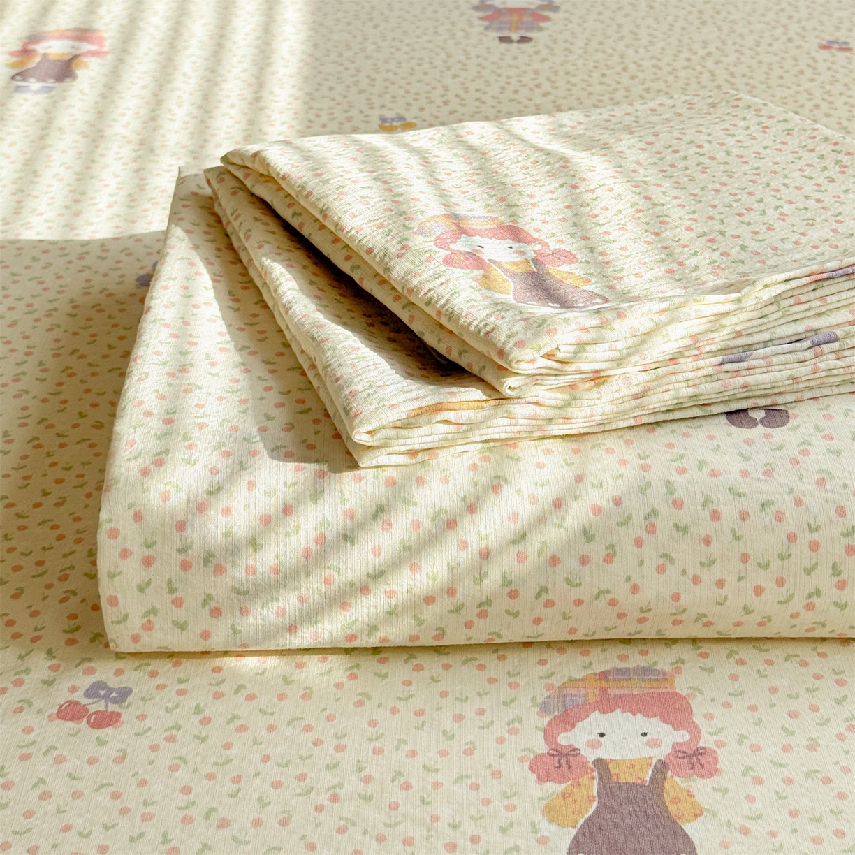 91家纺网 家纺一手货源 找家纺 多品家纺 2025新款超柔云感双层纱单床单 床单单件 米塔丫丫