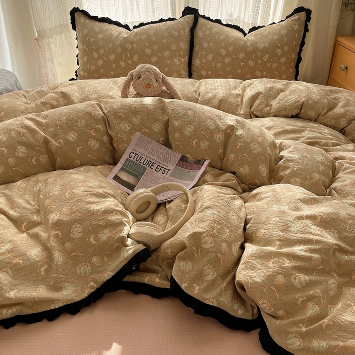 91家纺网 家纺一手货源 找家纺 繁花家居 2025新款学生季韩式云感针织棉大花边木耳边四件套 晚秋