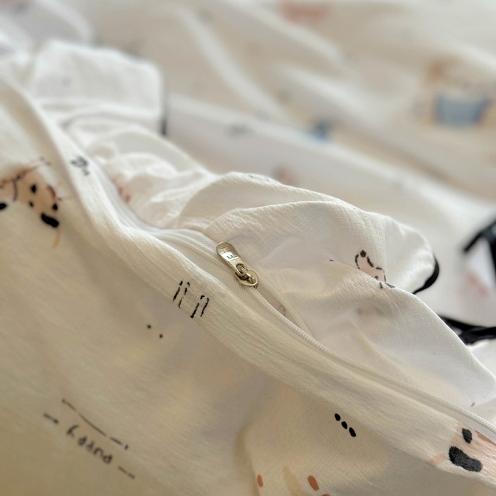 91家纺网 家纺一手货源 找家纺 繁花家居 2025新款学生季韩式云感针织棉大花边木耳边四件套 汪汪乐园