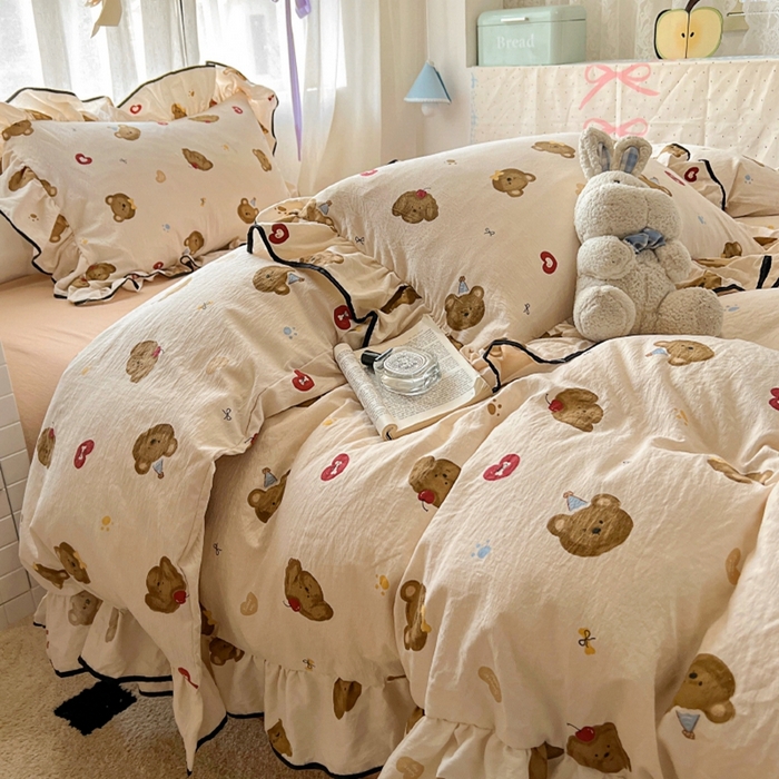 91家纺网 家纺一手货源 找家纺 繁花家居 2025新款学生季韩式云感针织棉大花边木耳边四件套 小熊多多