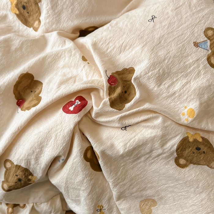 91家纺网 家纺一手货源 找家纺 繁花家居 2025新款学生季韩式云感针织棉大花边木耳边四件套 小熊多多