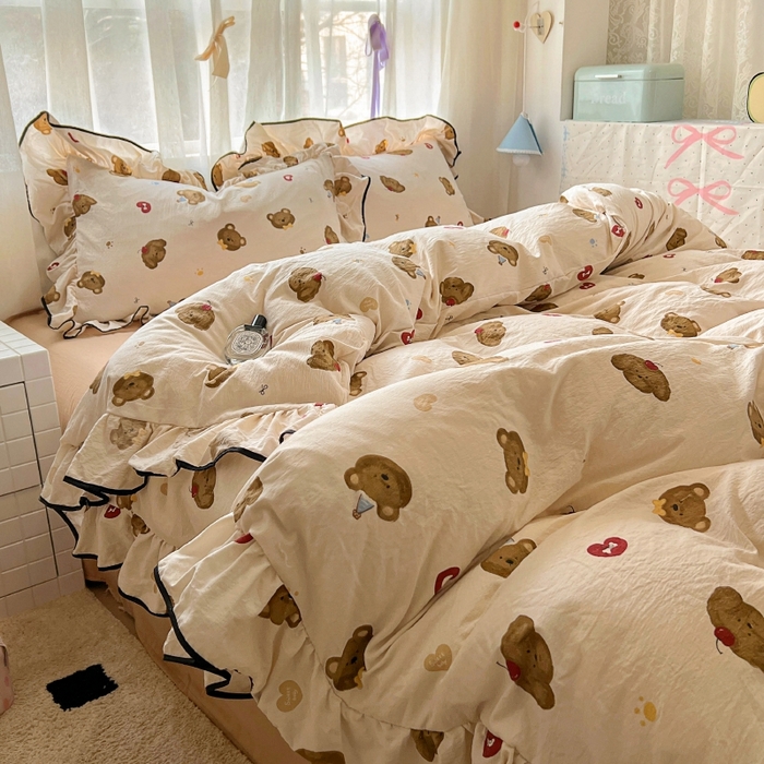 91家纺网 家纺一手货源 找家纺 繁花家居 2025新款学生季韩式云感针织棉大花边木耳边四件套 小熊多多