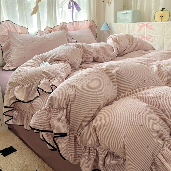 91家纺网 家纺一手货源 找家纺 繁花家居 2025新款学生季韩式云感针织棉大花边木耳边四件套 一见倾心