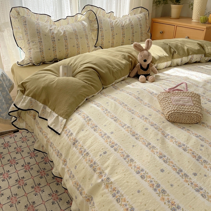 91家纺网 家纺一手货源 找家纺 繁花家居 2025新款学生季韩式云感针织棉大花边木耳边四件套 只此青绿