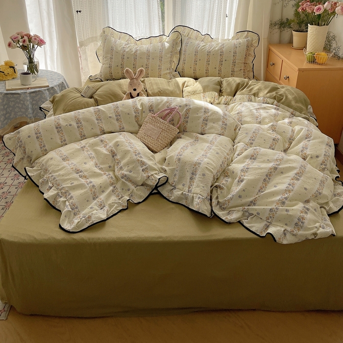 91家纺网 家纺一手货源 找家纺 繁花家居 2025新款学生季韩式云感针织棉大花边木耳边四件套 只此青绿