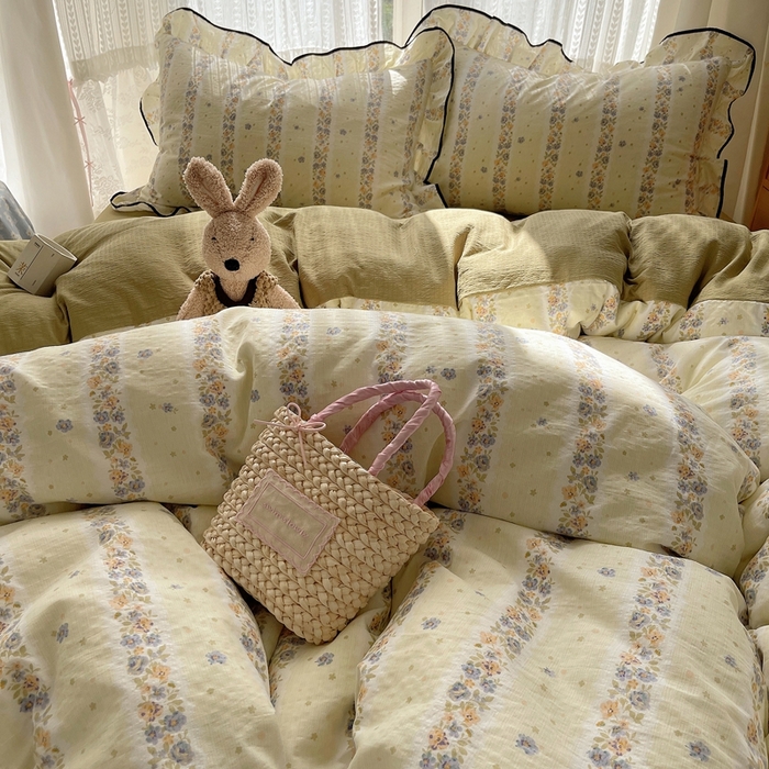 91家纺网 家纺一手货源 找家纺 繁花家居 2025新款学生季韩式云感针织棉大花边木耳边四件套 只此青绿