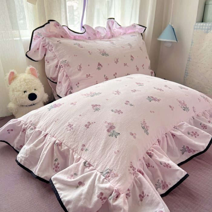 91家纺网 家纺一手货源 找家纺 繁花家居 2025新款学生季韩式云感针织棉大花边木耳边四件套 紫色葡萄