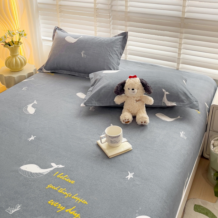 91家纺网 家纺一手货源 找家纺 文黛家居 2025新款时尚印花亲肤床笠单床笠 蓝鲸