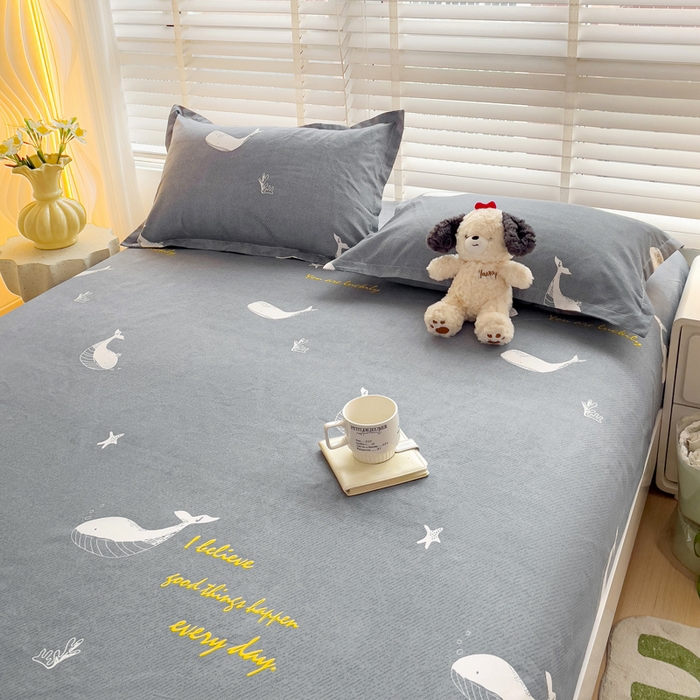 91家纺网 家纺一手货源 找家纺 文黛家居 2025新款时尚印花亲肤床笠单床笠 蓝鲸