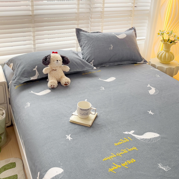 91家纺网 家纺一手货源 找家纺 文黛家居 2025新款时尚印花亲肤床笠单床笠 蓝鲸