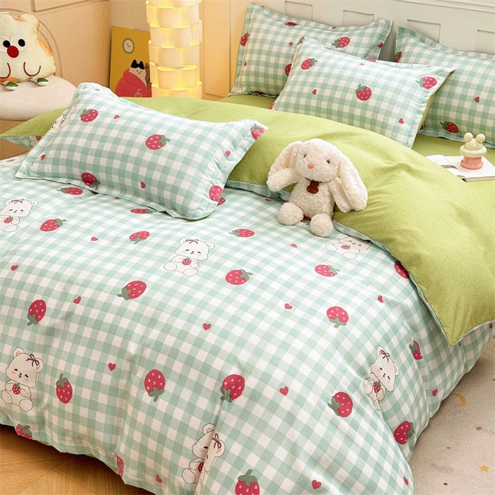 91家纺网 家纺一手货源 找家纺 佑泽家纺 2025活性印花芦荟棉四件套 格子熊-绿