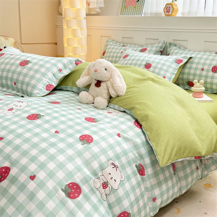 91家纺网 家纺一手货源 找家纺 佑泽家纺 2025活性印花芦荟棉四件套 格子熊-绿