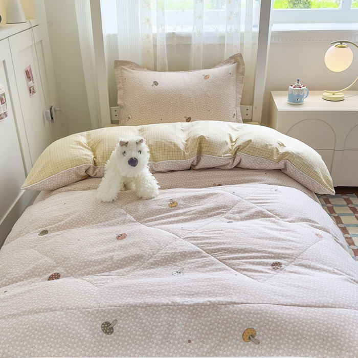 91家纺网 家纺一手货源 找家纺 帕拉美拉 2025新款多功能夏被款被套学生上下铺宿舍三件套被芯六件套菇菇物语-粉