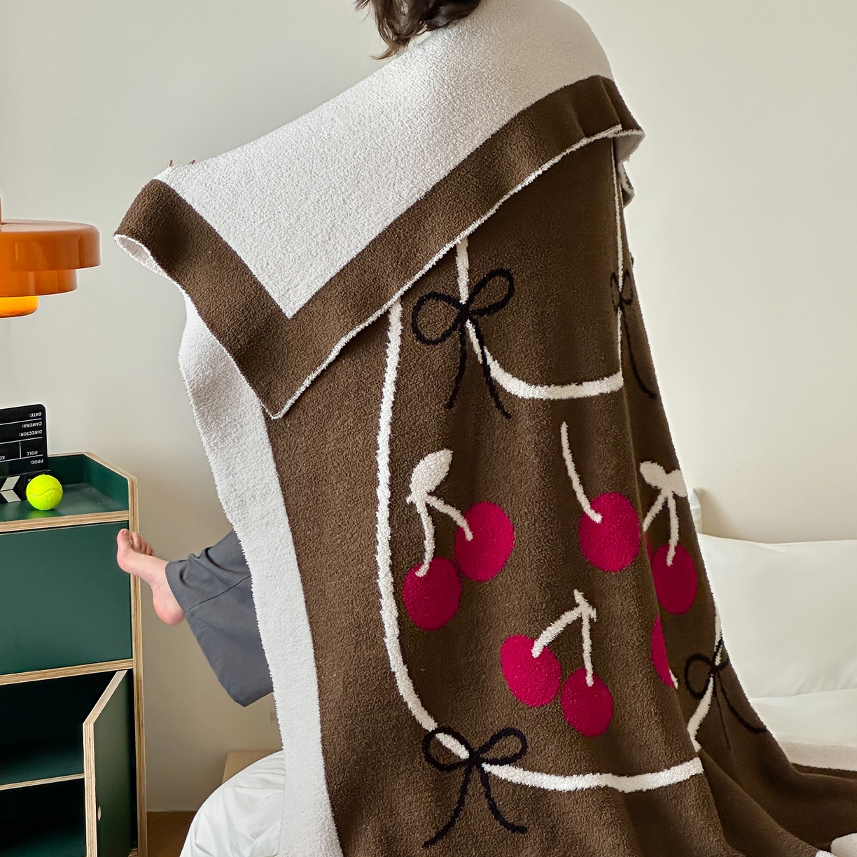 91家纺网 家纺一手货源 找家纺 （总）RYB红黄兰 2025新款设计师原创多功能针织半边绒毛毯午休毯盖毯加厚毯子毛毯毯子