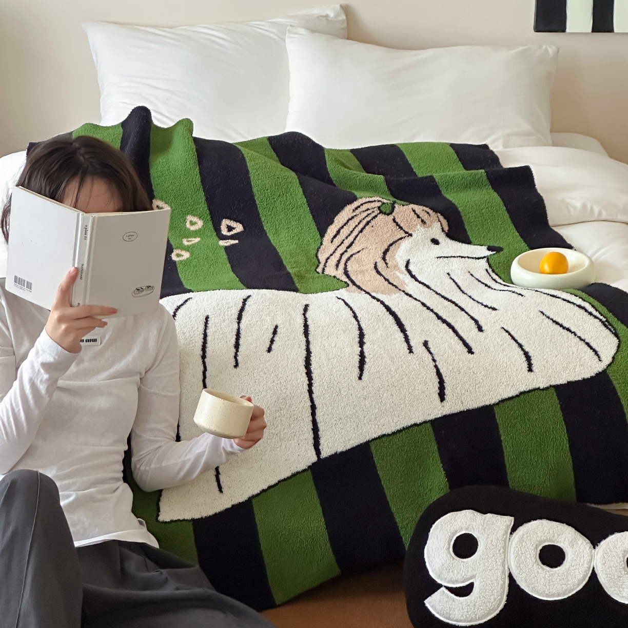 RYB红黄兰 2025新款设计师原创多功能针织半边绒毛毯午休毯盖毯加厚毯子毛毯毯子 墨绿富贵狗