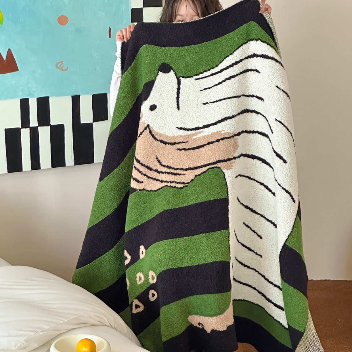 91家纺网 家纺一手货源 找家纺 RYB红黄兰 2025新款设计师原创多功能针织半边绒毛毯午休毯盖毯加厚毯子毛毯毯子 墨绿富贵狗