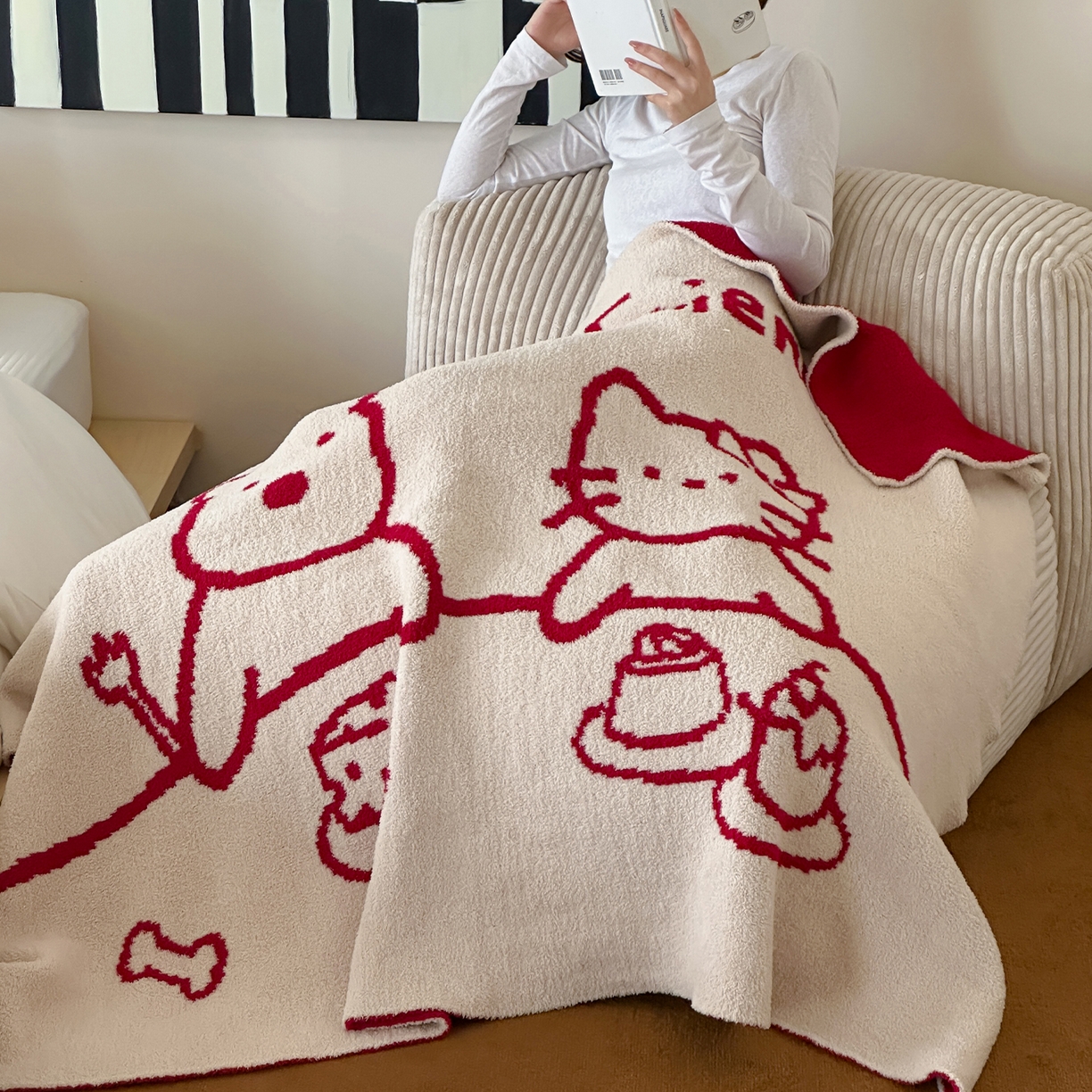 91家纺网 家纺一手货源 找家纺 RYB红黄兰 2025新款设计师原创多功能针织半边绒毛毯午休毯盖毯加厚毯子毛毯毯子 暖暖下午茶