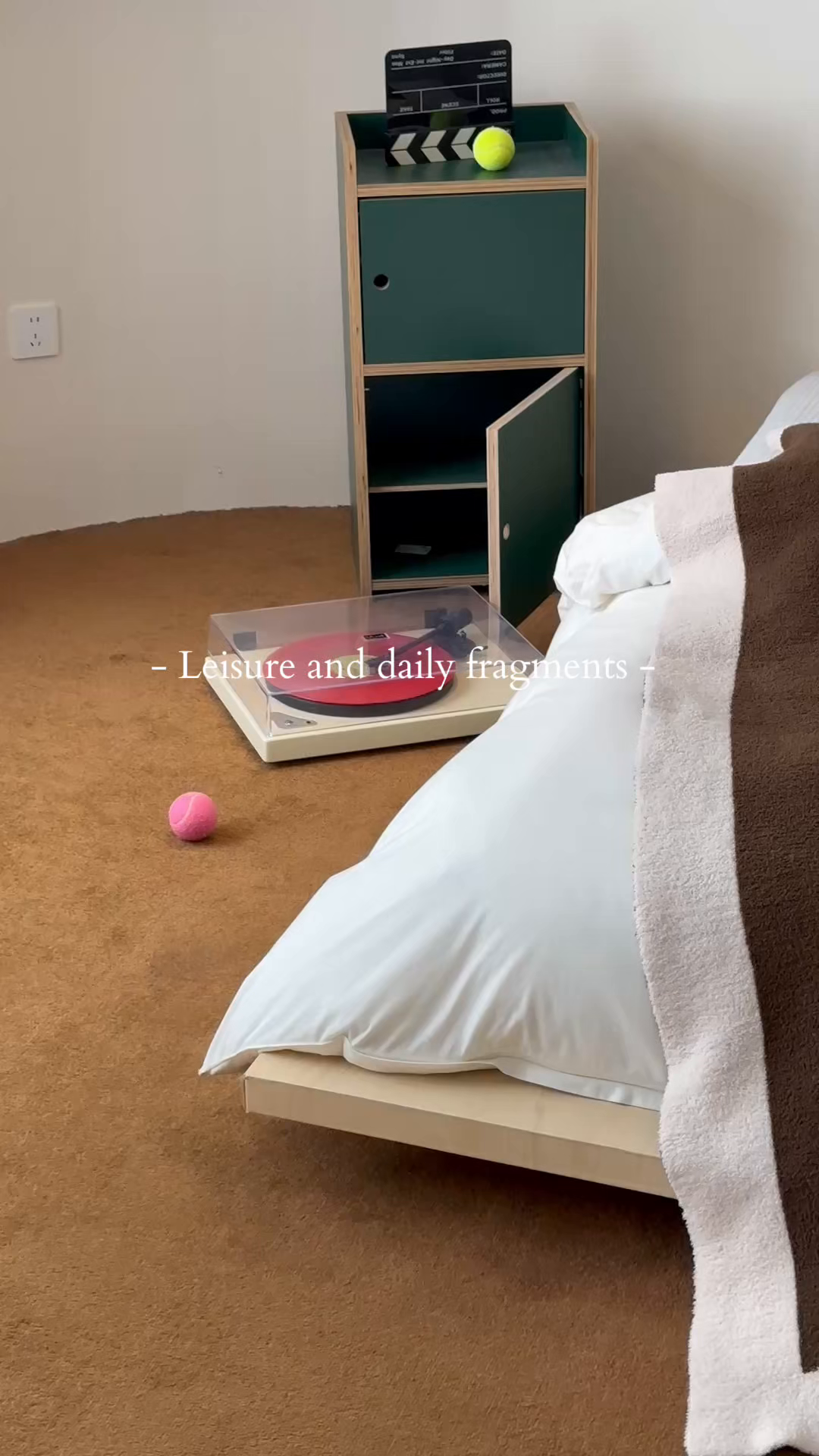 91家纺网 家纺一手货源 找家纺 RYB红黄兰 2025新款设计师原创多功能针织半边绒毛毯午休毯盖毯加厚毯子毛毯毯子 樱桃物语