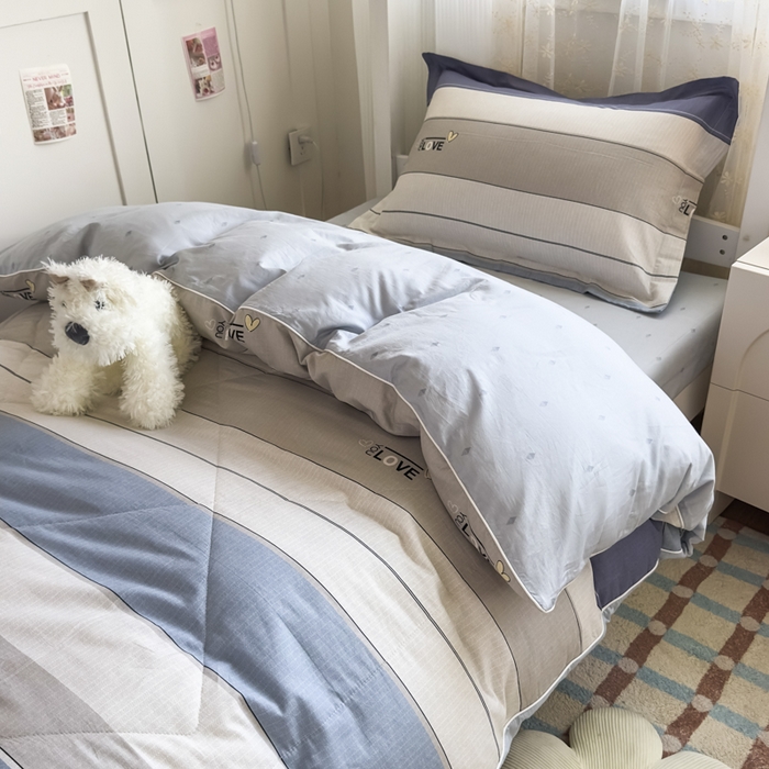 91家纺网 家纺一手货源 找家纺 帕拉美拉 2025新款多功能夏被款被套学生上下铺宿舍三件套被芯六件套七彩人生