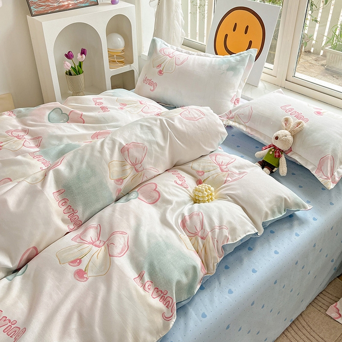 91家纺网 家纺一手货源 找家纺 文黛家居 2025新款植物羊绒小版花四件套 爱心蝴蝶结