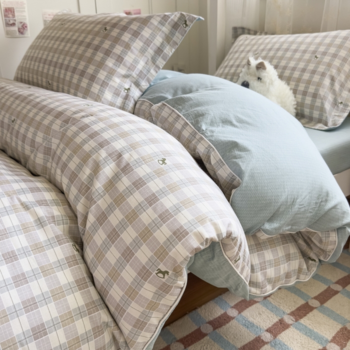 91家纺网 家纺一手货源 找家纺 帕拉美拉 2025新款多功能夏被款被套学生上下铺宿舍三件套被芯六件套童年时光-咖