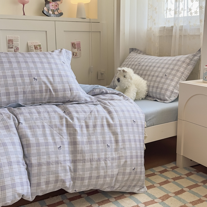 91家纺网 家纺一手货源 找家纺 帕拉美拉 2025新款多功能夏被款被套学生上下铺宿舍三件套被芯六件套童年时光-蓝