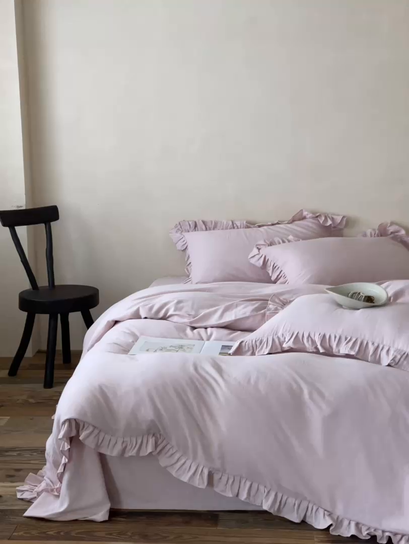 91家纺网 家纺一手货源 找家纺 三味舒屋2025新款花边美学-全棉双层纱四件套 粉茶花