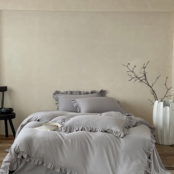 91家纺网 家纺一手货源 找家纺 三味舒屋2025新款花边美学-全棉双层纱四件套 浅花灰