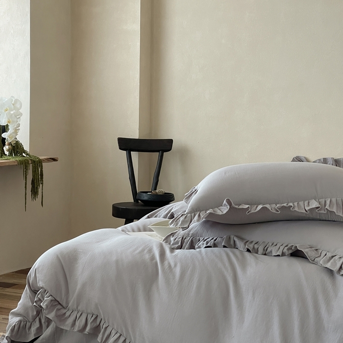 91家纺网 家纺一手货源 找家纺 三味舒屋2025新款花边美学-全棉双层纱四件套 浅花灰