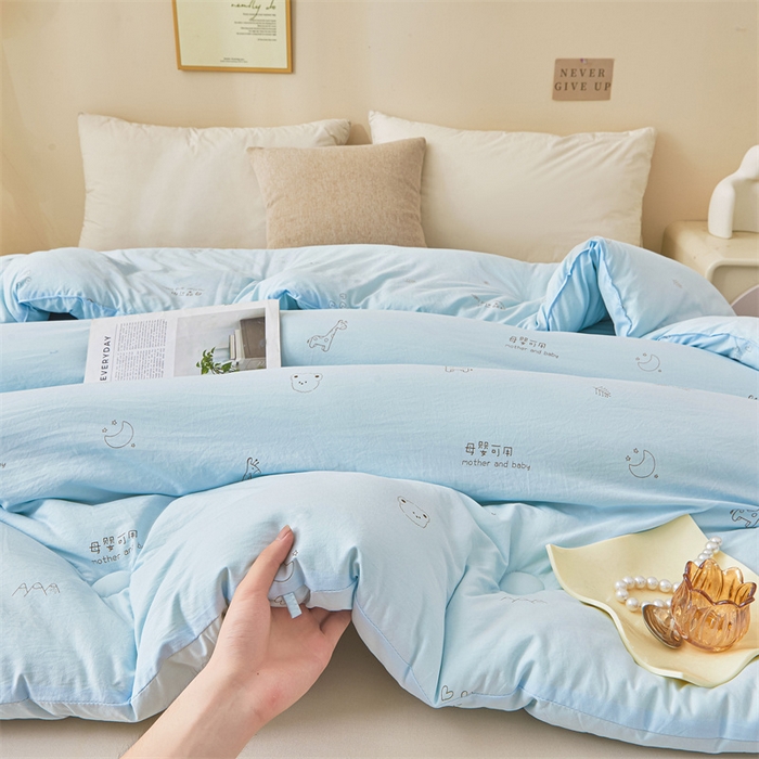 91家纺网 家纺一手货源 找家纺 易博家纺 2025新款水洗棉印花被 童梦小熊-蓝