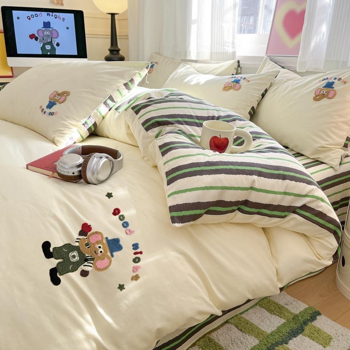 91家纺网 家纺一手货源 找家纺 泽西家纺+V17798841158发大图 2025新品全棉毛巾绣多巴胺条纹纯棉四件套三件套 小象贝格-米黄