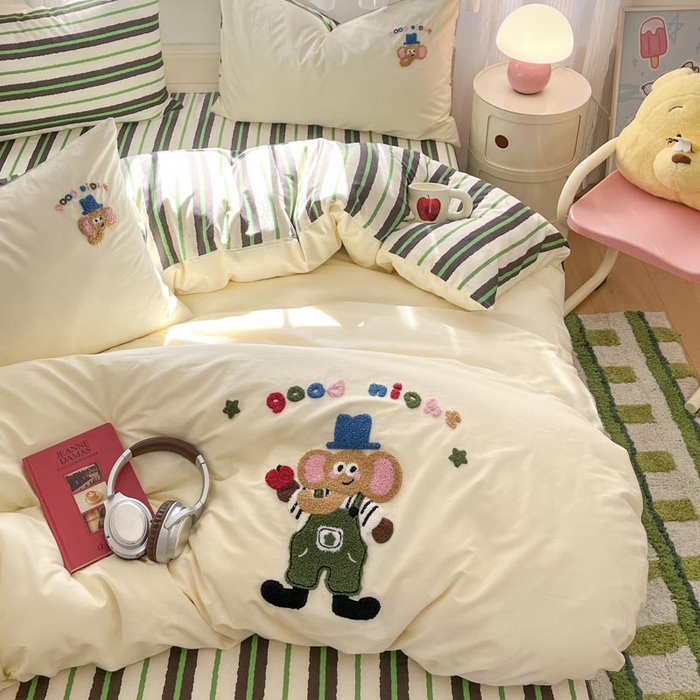 91家纺网 家纺一手货源 找家纺 泽西家纺+V17798841158发大图 2025新品全棉毛巾绣多巴胺条纹纯棉四件套三件套 小象贝格-米黄