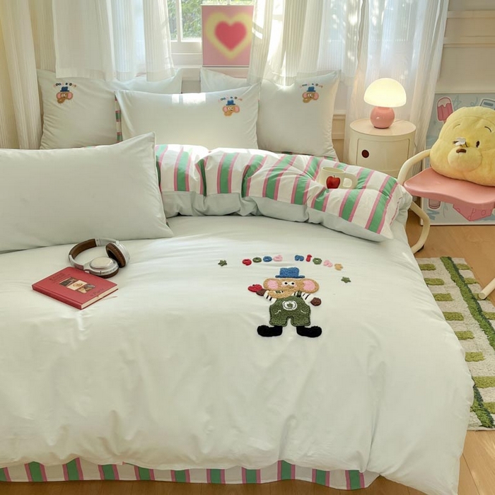 91家纺网 家纺一手货源 找家纺 泽西家纺+V17798841158发大图 2025新品全棉毛巾绣多巴胺条纹纯棉四件套三件套 小象贝格-水绿