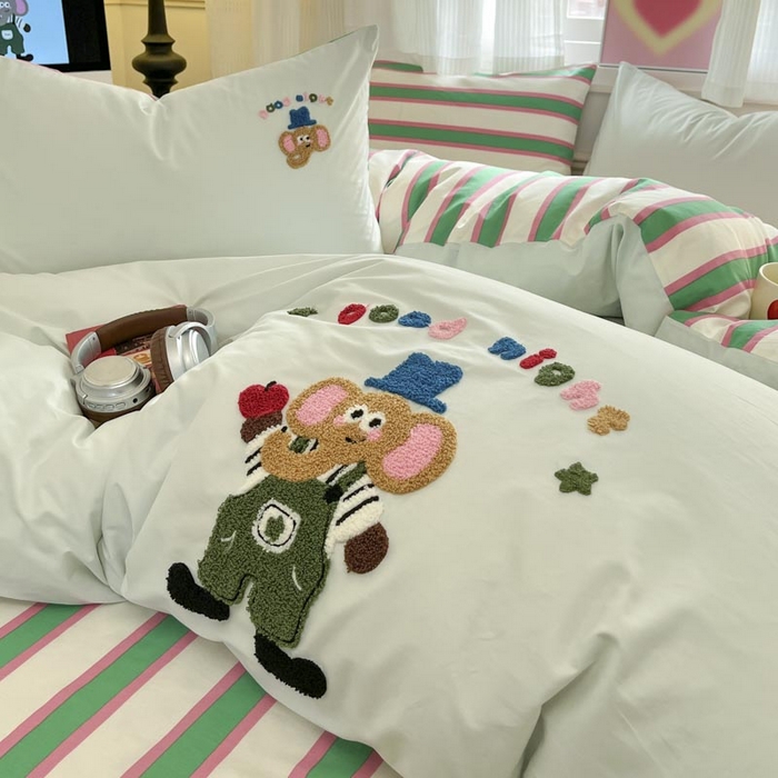 91家纺网 家纺一手货源 找家纺 泽西家纺+V17798841158发大图 2025新品全棉毛巾绣多巴胺条纹纯棉四件套三件套 小象贝格-水绿