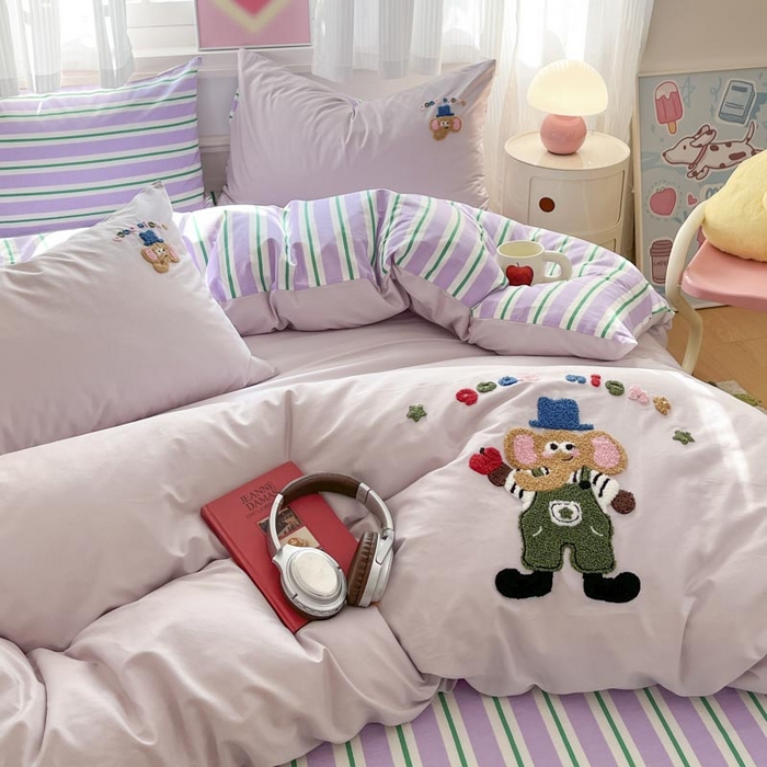 91家纺网 家纺一手货源 找家纺 泽西家纺+V17798841158发大图 2025新品全棉毛巾绣多巴胺条纹纯棉四件套三件套 小象贝格-芋紫