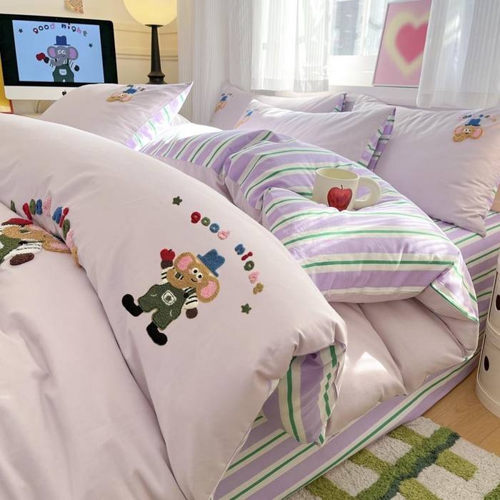 91家纺网 家纺一手货源 找家纺 泽西家纺+V17798841158发大图 2025新品全棉毛巾绣多巴胺条纹纯棉四件套三件套 小象贝格-芋紫