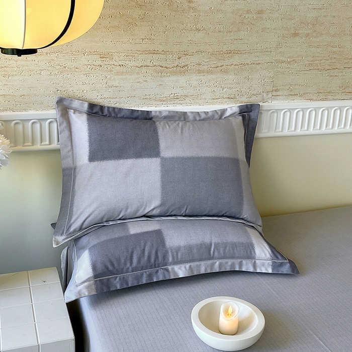 91家纺网 家纺一手货源 找家纺 悦织湾家纺 2025新款100%全棉磨毛四件套加厚加密喷气织造纯棉床上用品印花卡通小清新 克洛伊灰