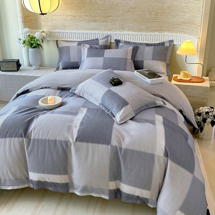 91家纺网 家纺一手货源 找家纺 悦织湾家纺 2025新款100%全棉磨毛四件套加厚加密喷气织造纯棉床上用品印花卡通小清新 克洛伊灰