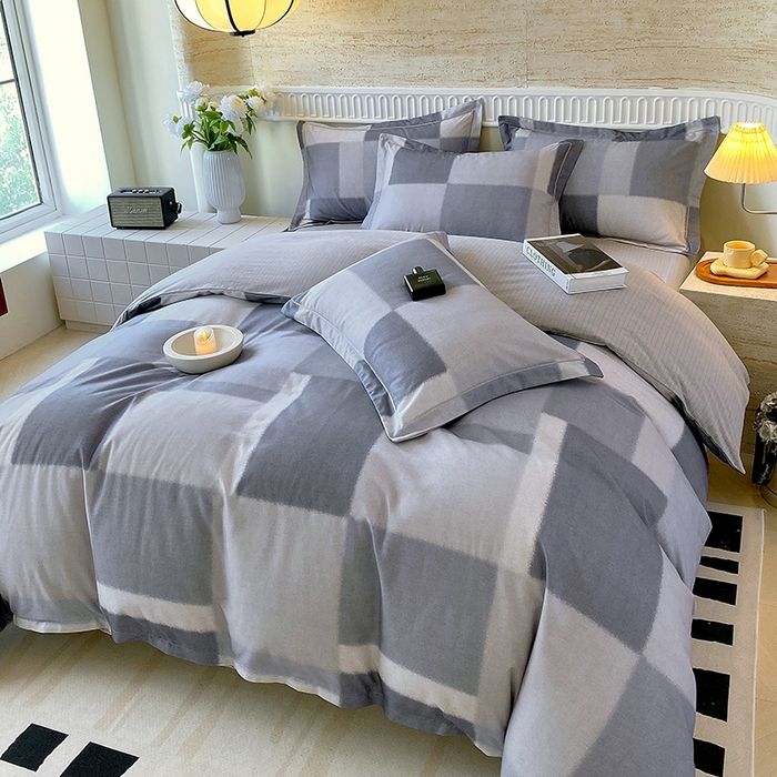 91家纺网 家纺一手货源 找家纺 悦织湾家纺 2025新款100%全棉磨毛四件套加厚加密喷气织造纯棉床上用品印花卡通小清新 克洛伊灰