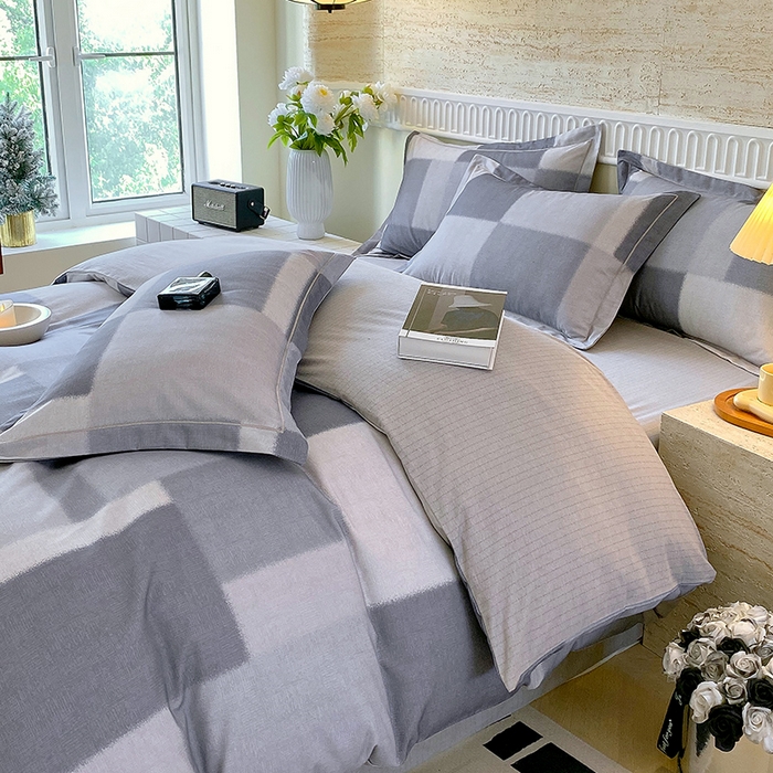 91家纺网 家纺一手货源 找家纺 悦织湾家纺 2025新款100%全棉磨毛四件套加厚加密喷气织造纯棉床上用品印花卡通小清新 克洛伊灰